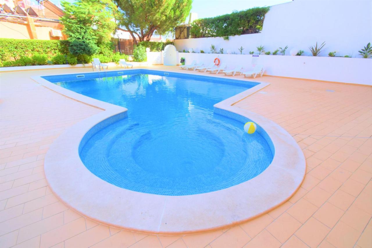 Sunny And Central Apartment Albufeira Exterior photo