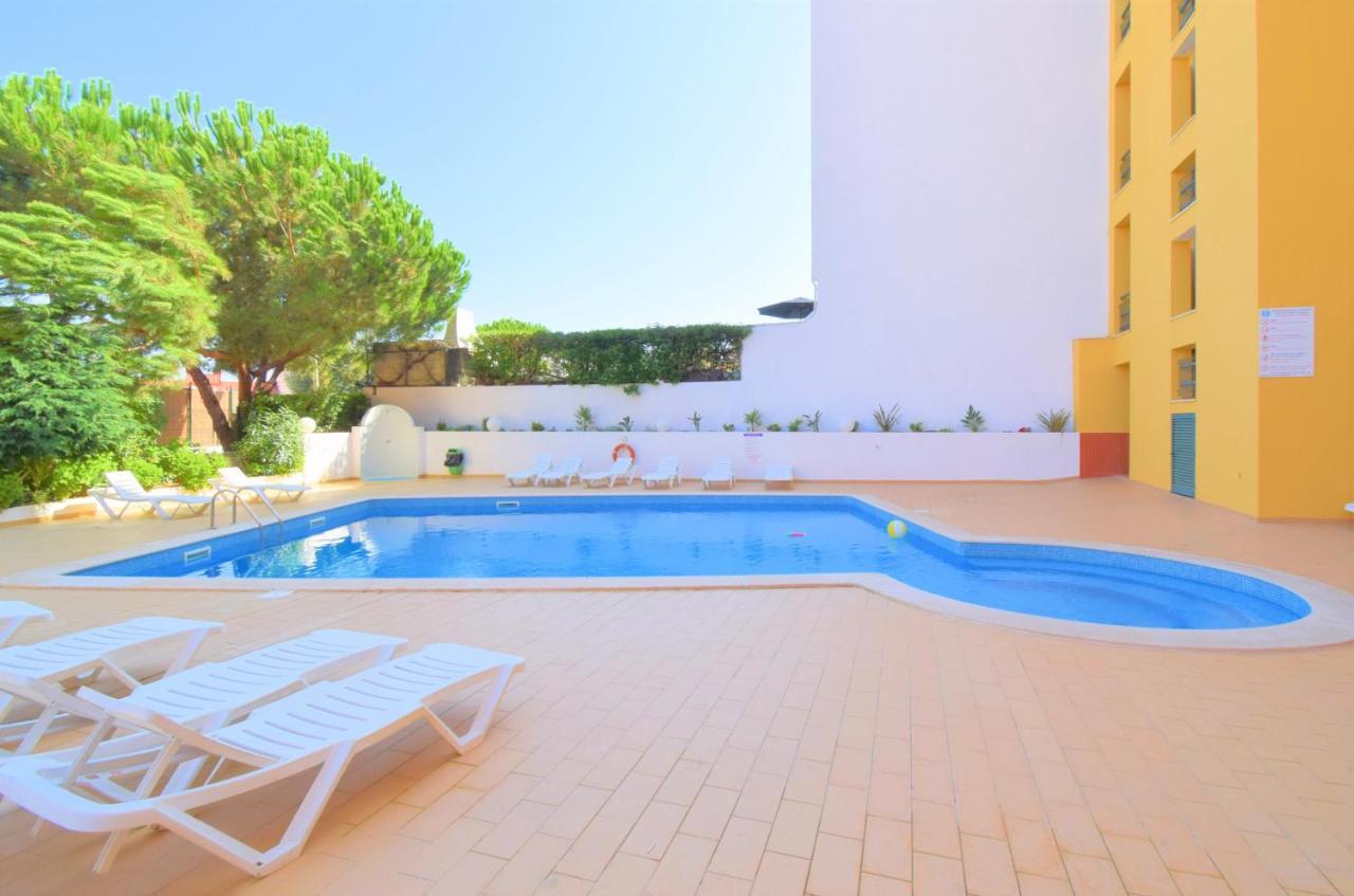 Sunny And Central Apartment Albufeira Exterior photo